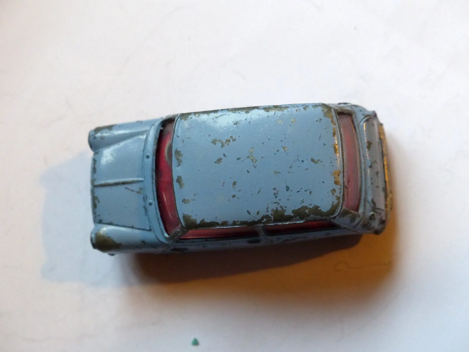 226 Morris Mini Minor lilac blue, cast wheels (1)