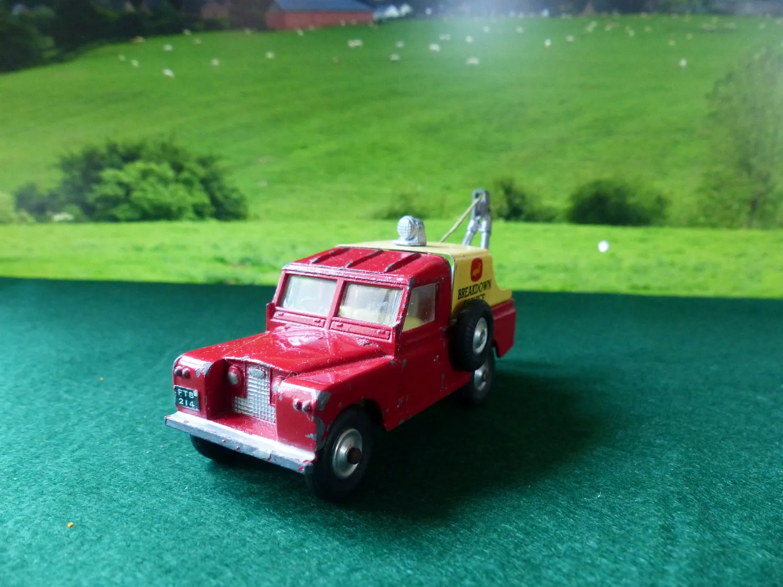 417S Land Rover Breakdown Truck with Type 1 Jib