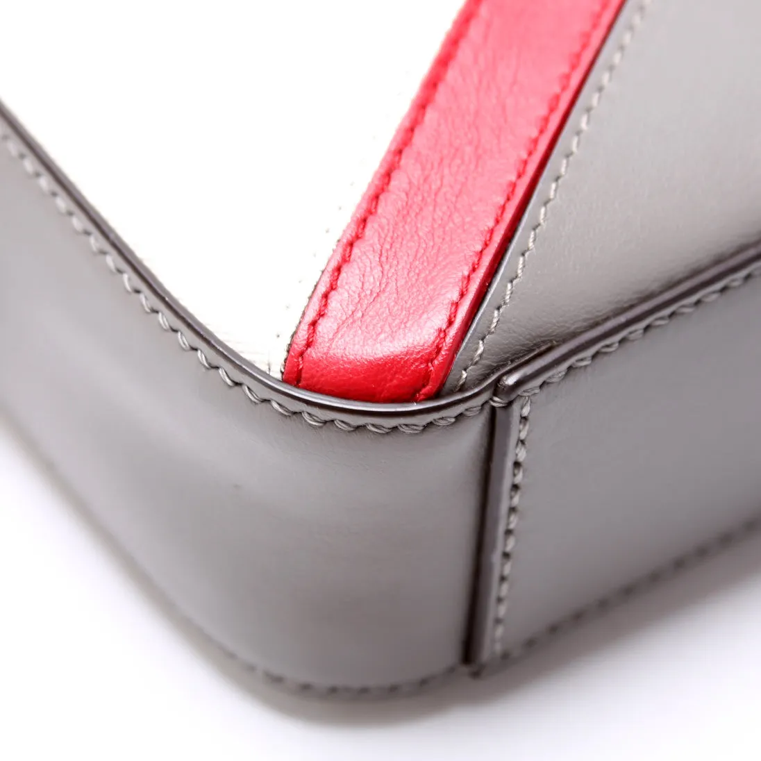 7M0286 Zucca Leather Camera Case