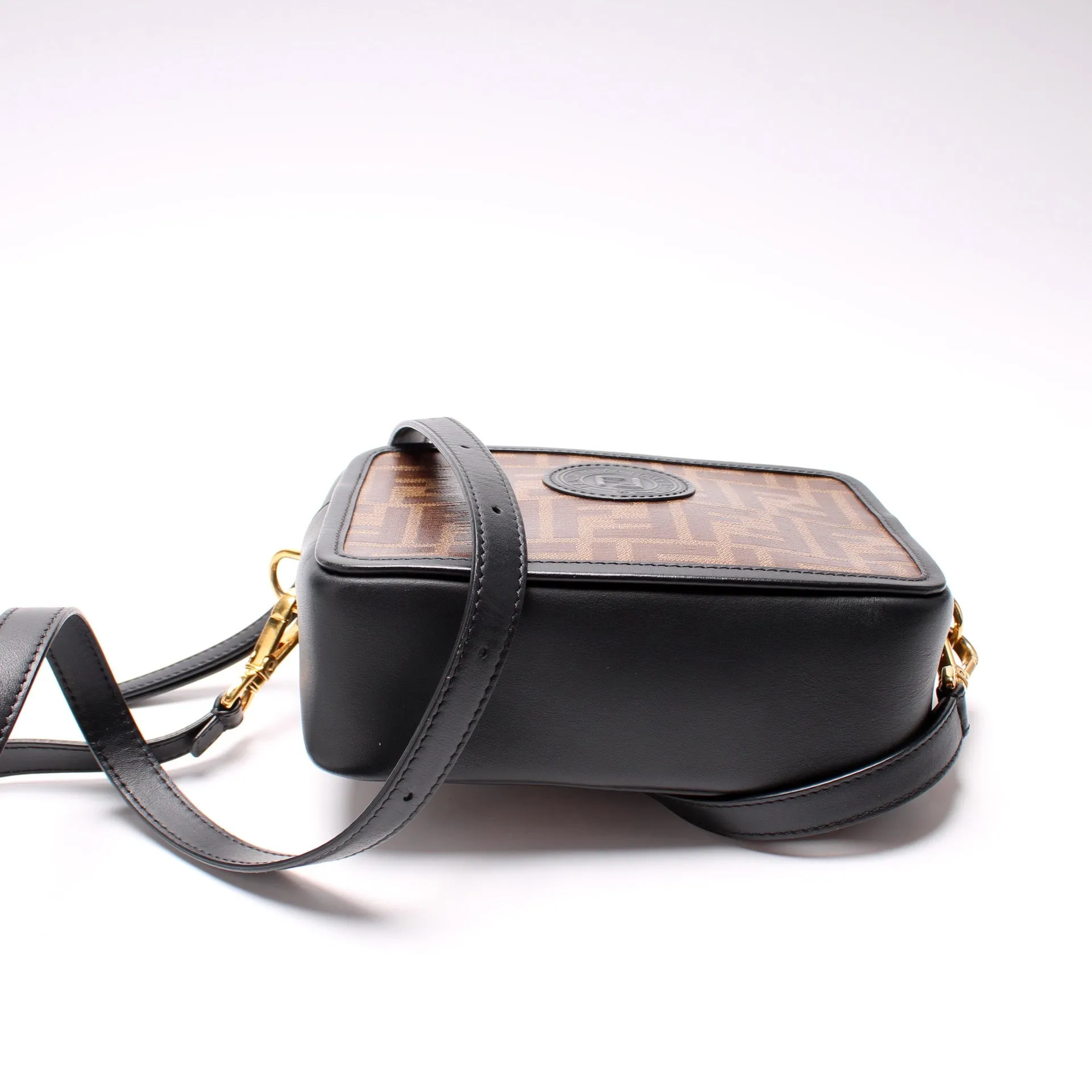 8BS019 Zucca Coated Canvas Camera Bag