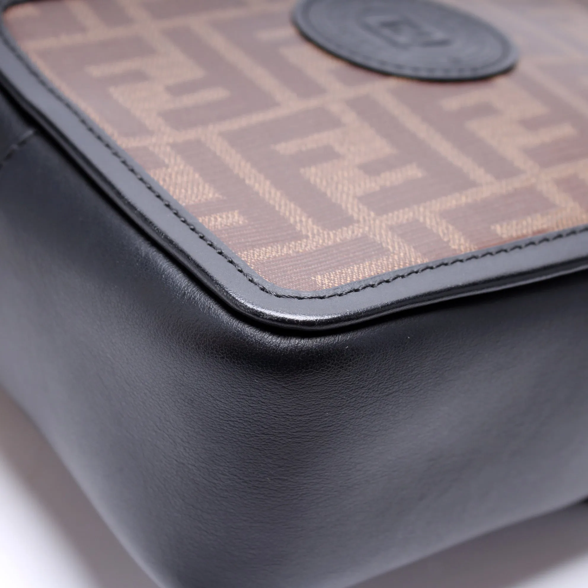 8BS019 Zucca Coated Canvas Camera Bag