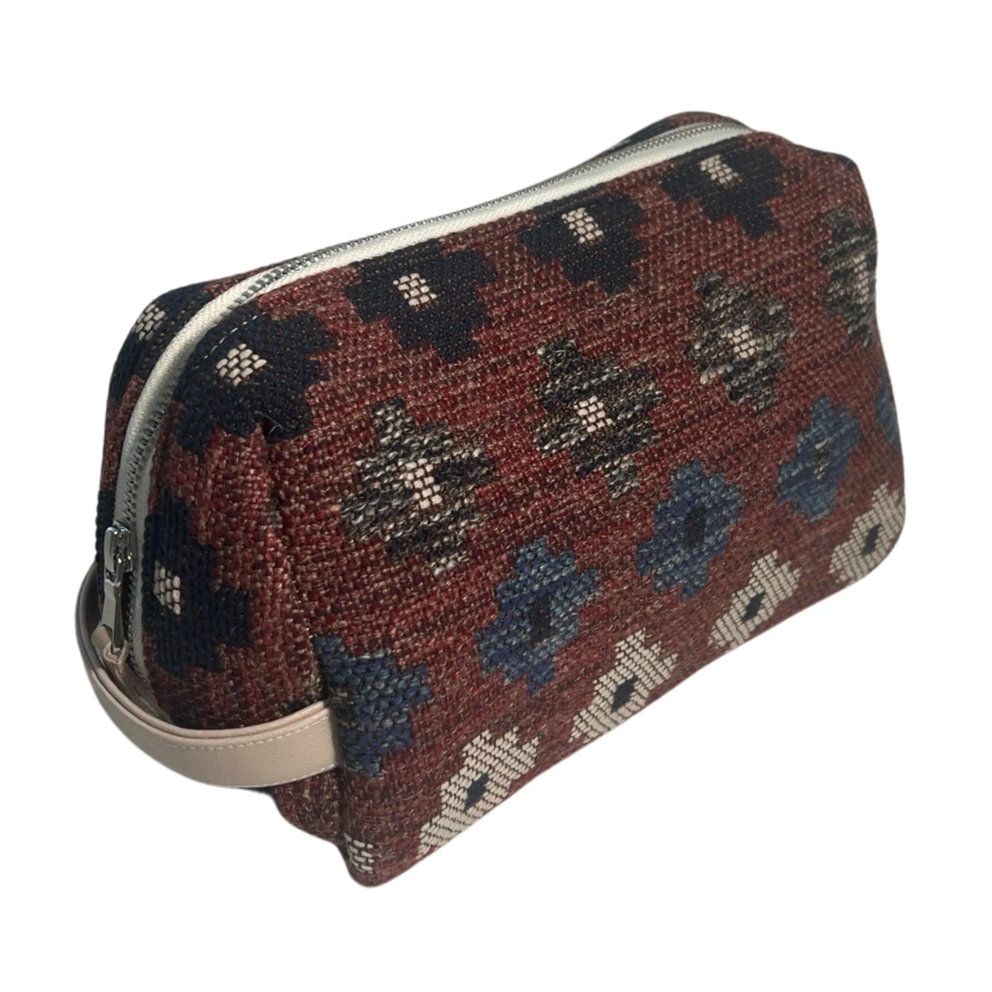 Ayumi Toiletry Bag in Burgundy