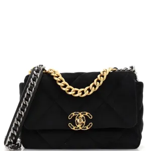 CHANEL 19 Flap Bag Quilted Velvet Medium