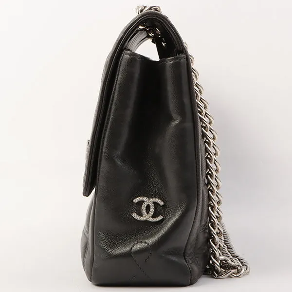 Chanel Around 2001 Made 2.55 Design Stitch Side Cc Mark Chain Bag Black