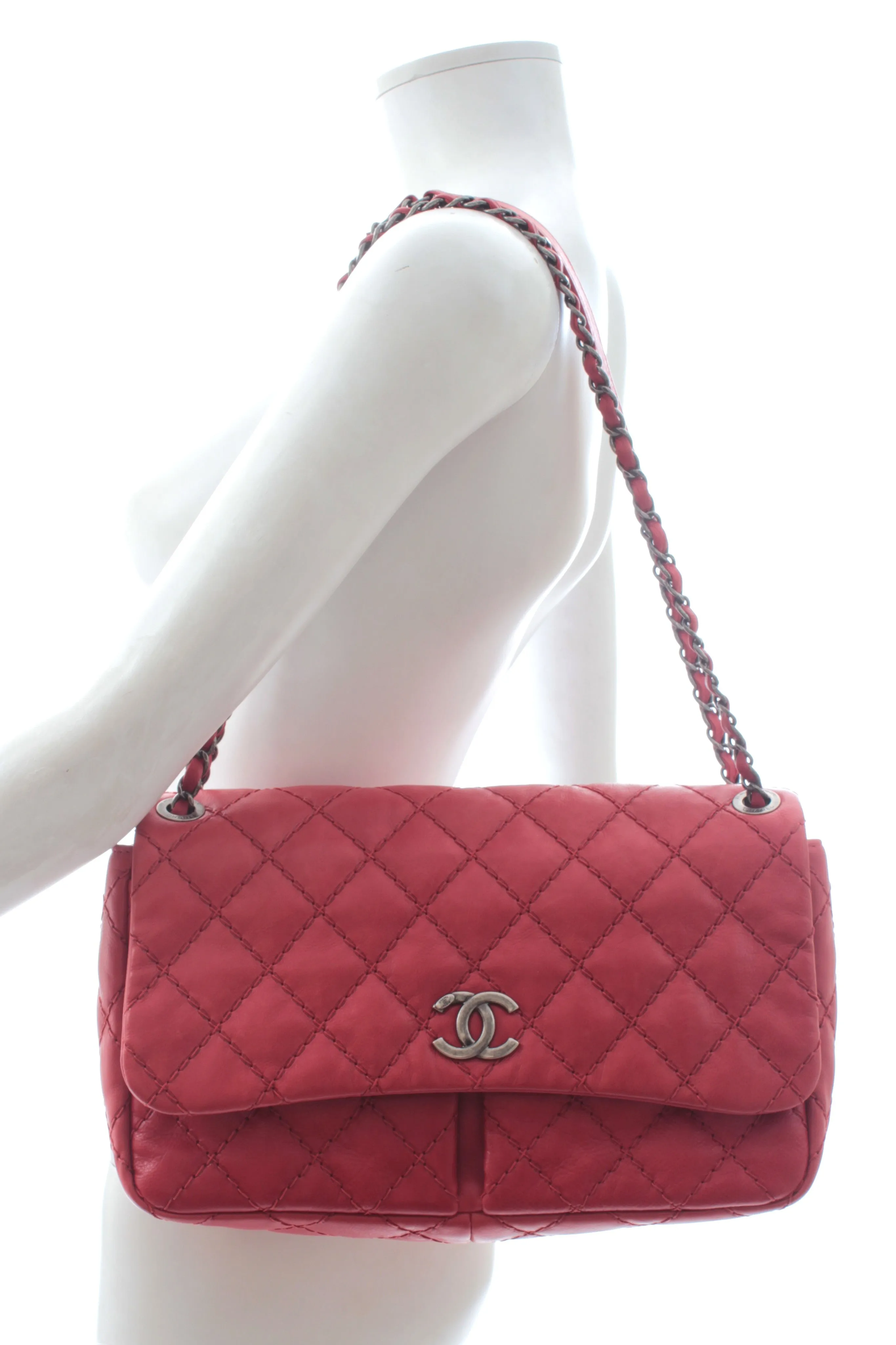 Chanel Limited Edition Large Leather Flap Bag (A67725)