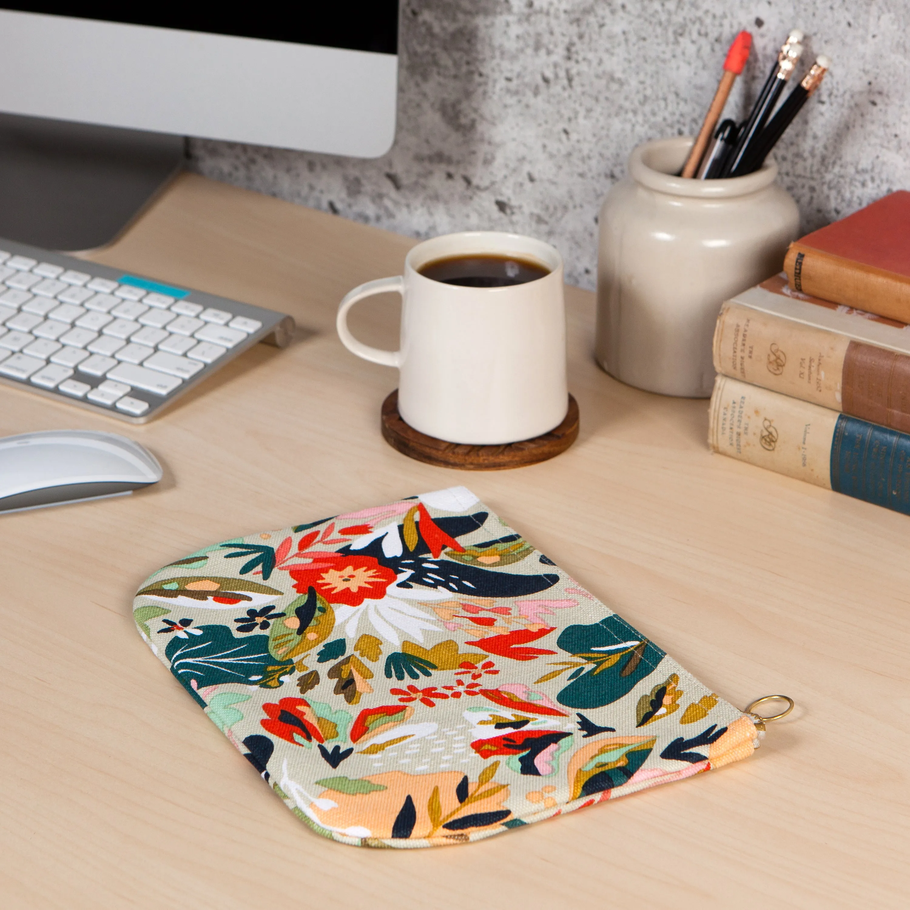 Danica Pouch with Zipper Large Superbloom