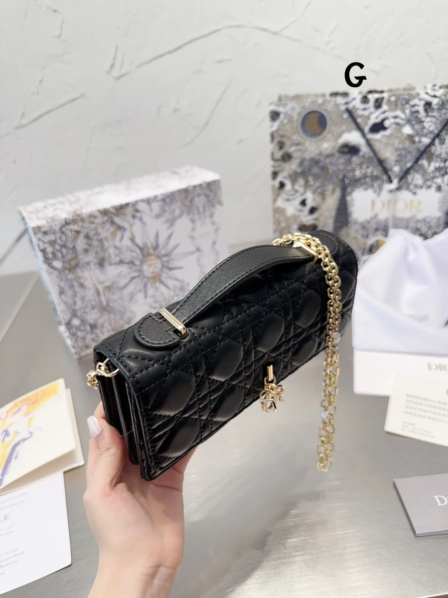 DR299 Miss Dior Mini Bag /  8.5 x 4.5 x 2 inches
