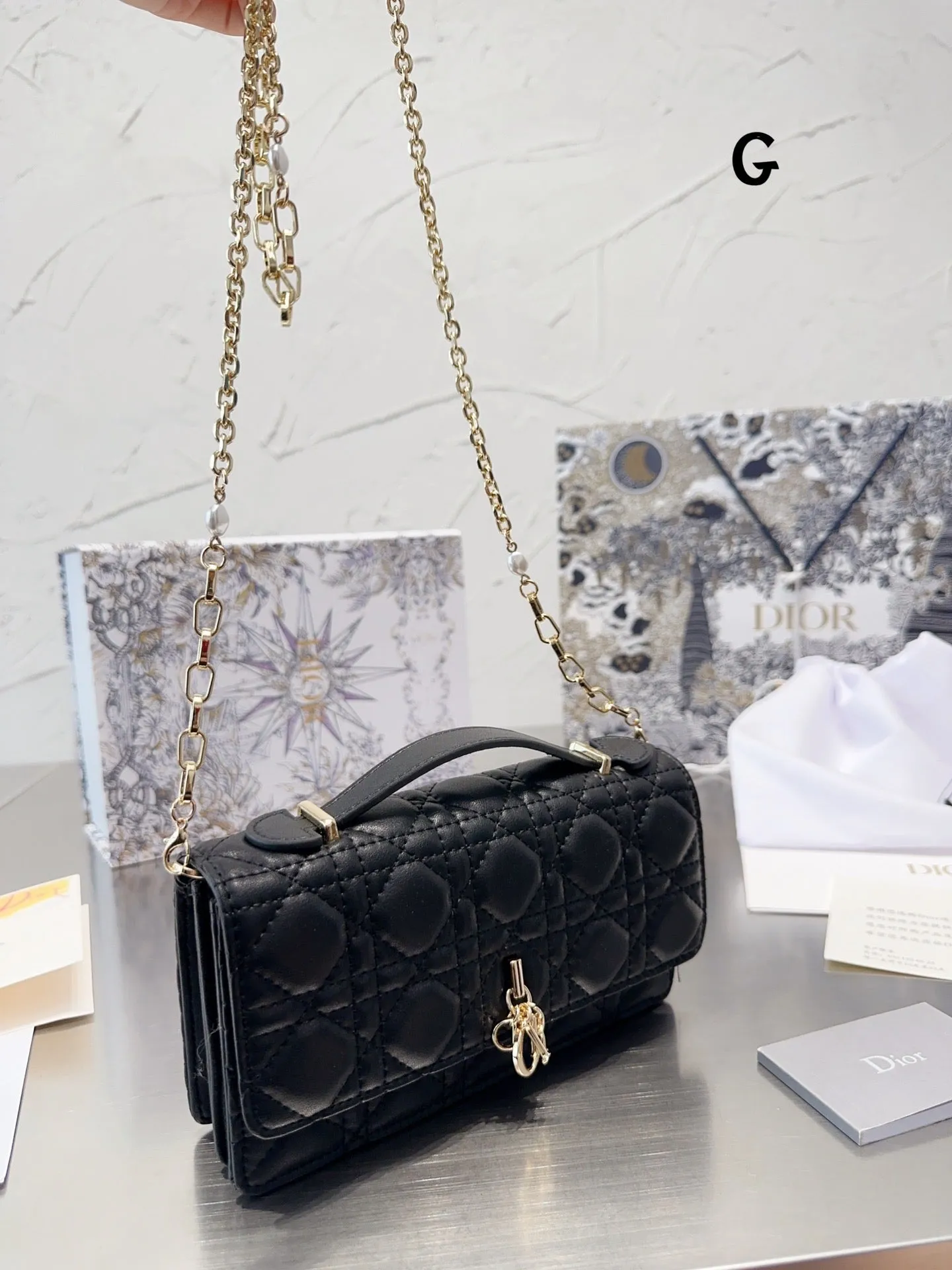 DR299 Miss Dior Mini Bag /  8.5 x 4.5 x 2 inches
