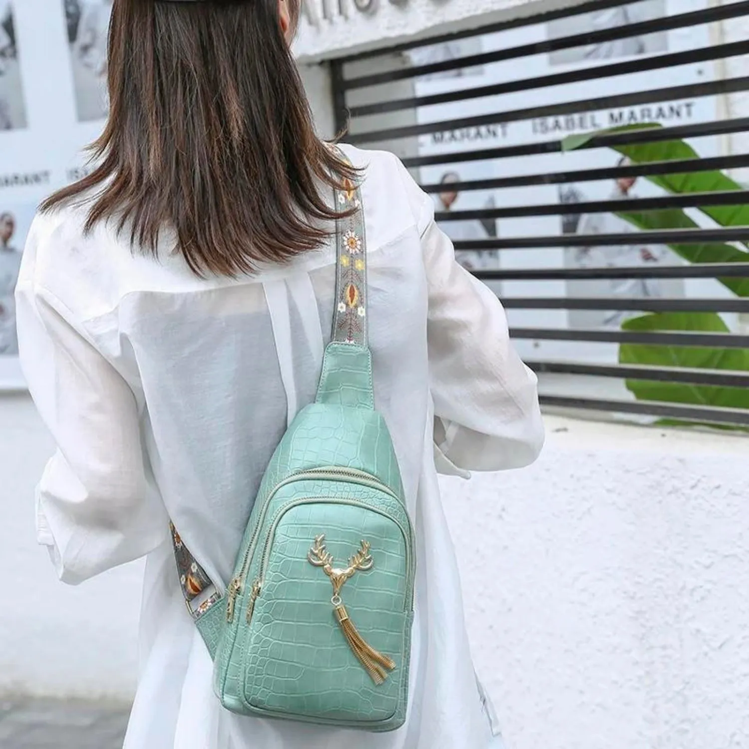 Elegant Alligator Pattern Sling Chest Bag