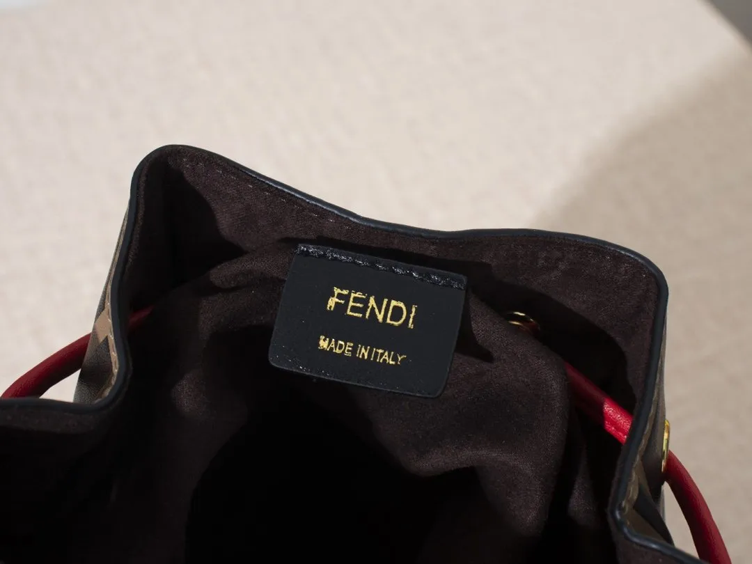 EN   Designer bags by Fendi 038