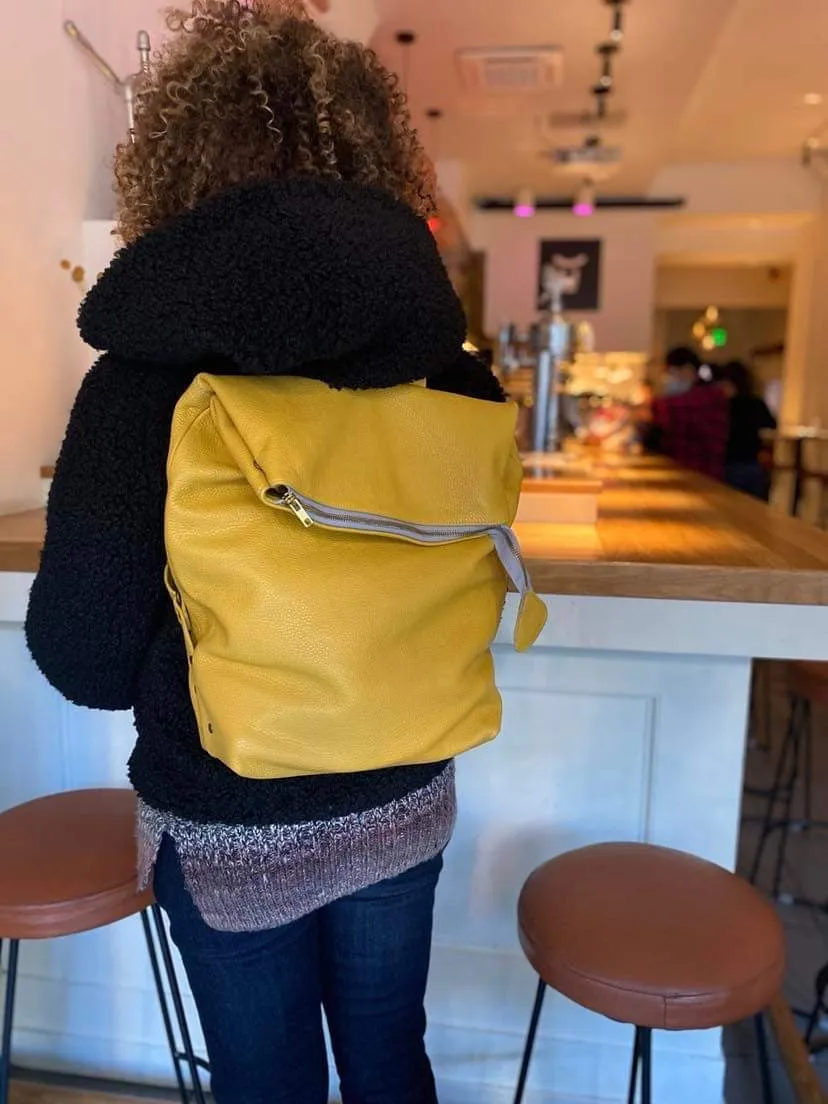 Nancy rucksack in yellow pebbled leather