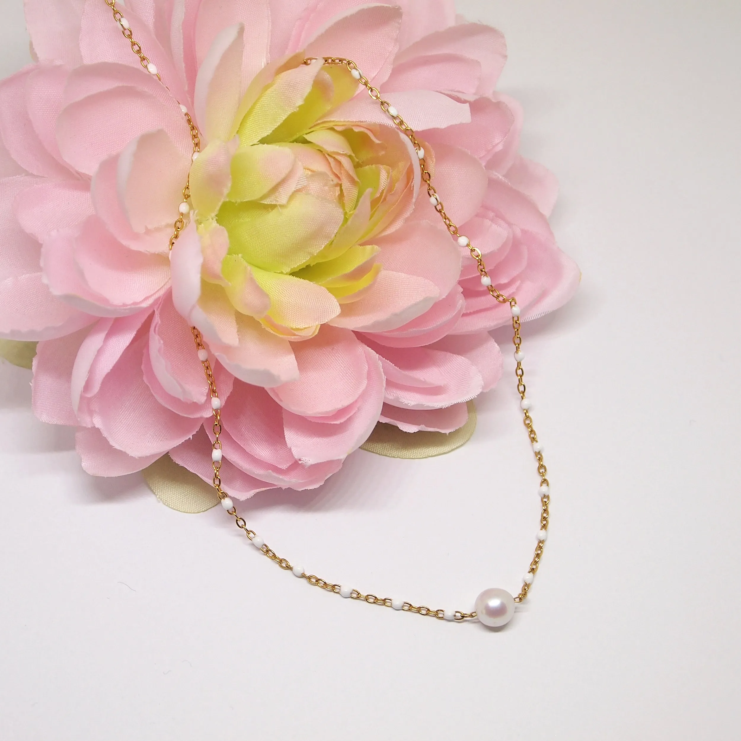 White beaded Freshwater pearl necklace